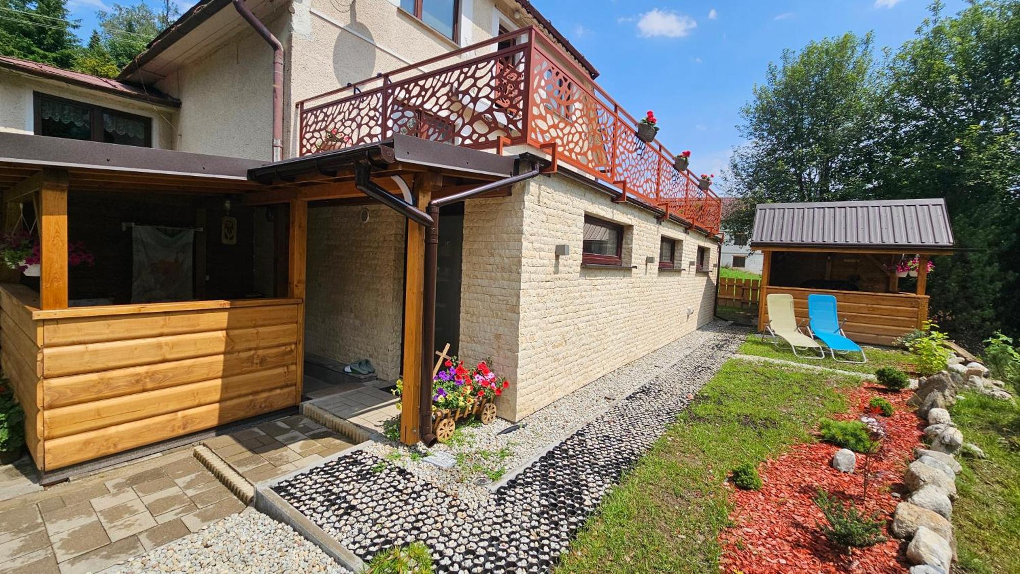 Holiday House Daniela Ждяр Екстер'єр фото